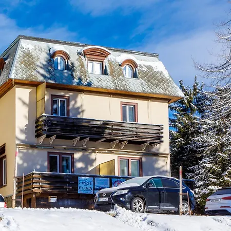 Zentrum Haus شقة *